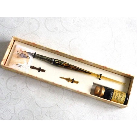 Calligrafia penna in vetro foglia d'oro e d'inchiostro