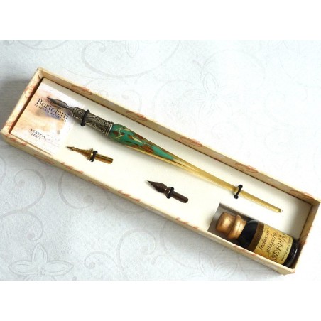 Hoja de oro de cristal Caligrafía Pluma y tinta