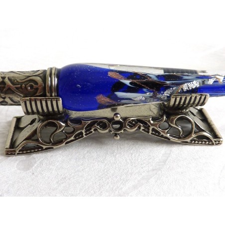 Ein silbernes Blattglas-Kalligraphiefeder-Set mit Federrest