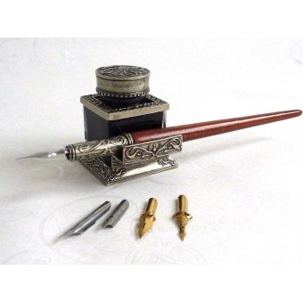 Wooden Calligraphy Dip Pen & Inkwell