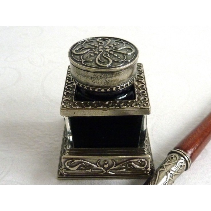 Wooden Calligraphy Dip Pen & Inkwell