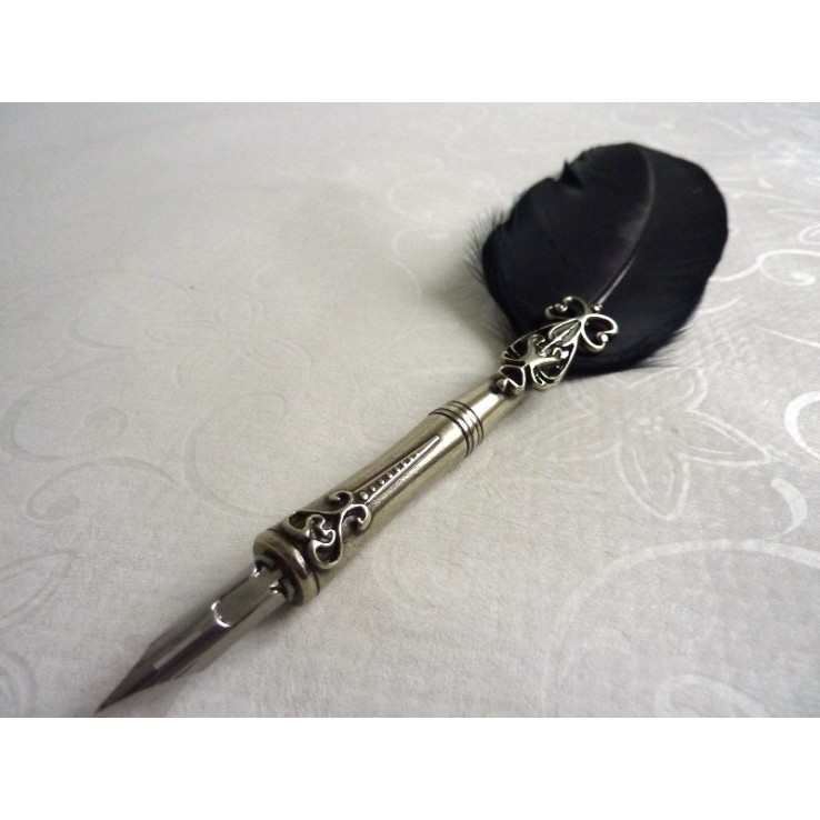 Penna piuma, calamaio e portapenne