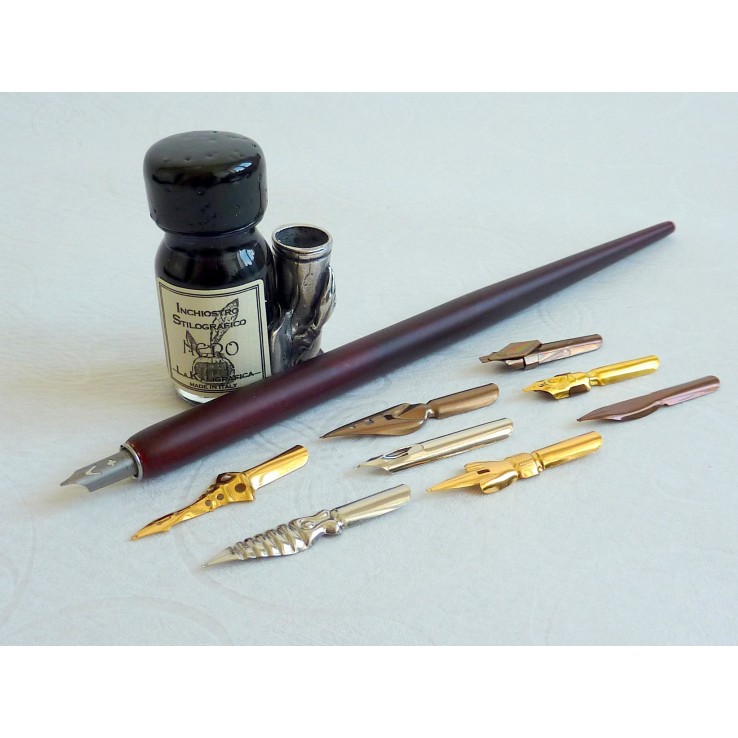 Pluma de caligrafía de madera