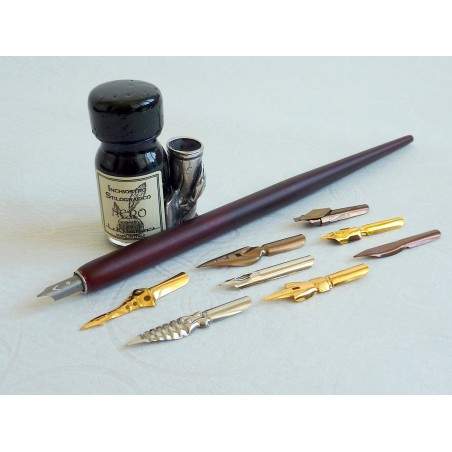 Kalligraphiestift aus Holz