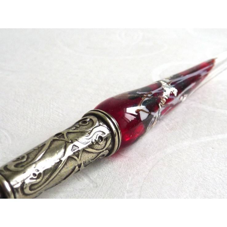 Hopea lehtiä lasi kalligrafiaa kynä ja mustetta