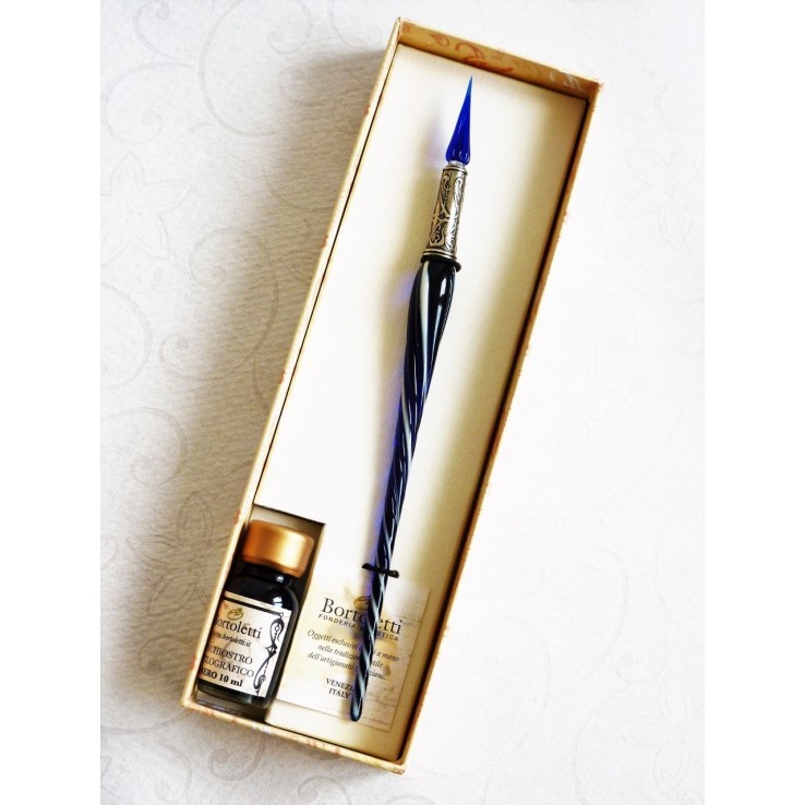 Vridt kalligrafipenn och glasspets