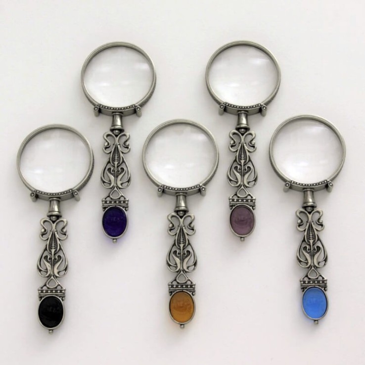 Suurennuslasi & Kirjeenavaaja - Dandalo